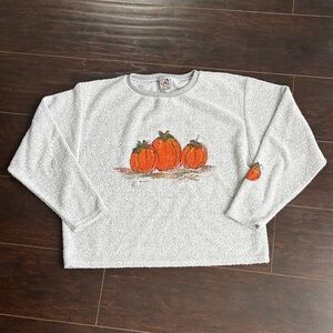 Cal Cru | Vintage Grey and White Crew Neck Sweater with Pumpkin Design Size L/XL